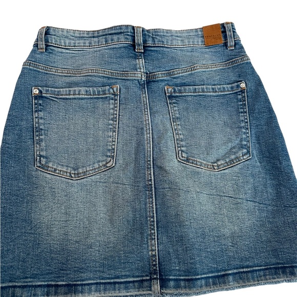 Authentic Denim by TRF Trafaluc Distressed Hem Skirt Size M - Picture 5 of 17